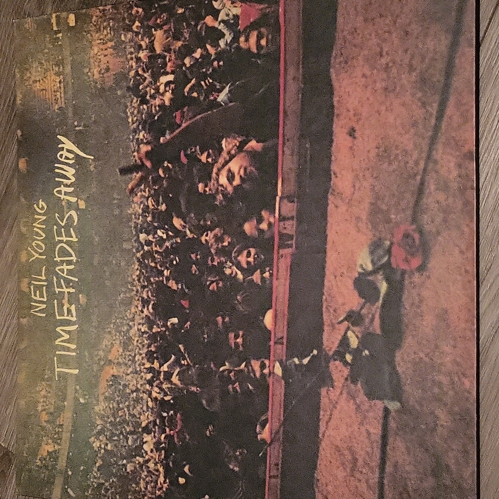 Neil Young - Time Fades Away